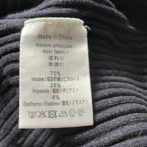 Louis Vuitton Uniformes Sweater Tee - Size Large - Picture 5 of 5